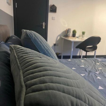 Elegant Studio1 Netflix Bathroom Close To Beach Swansea Esterno foto