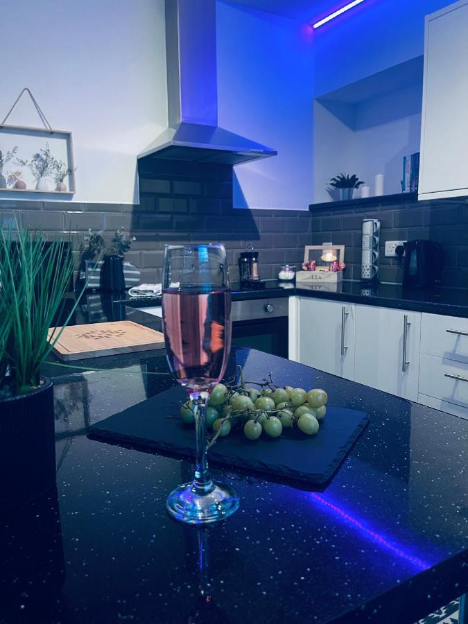 Elegant Studio1 Netflix Bathroom Close To Beach Swansea Esterno foto