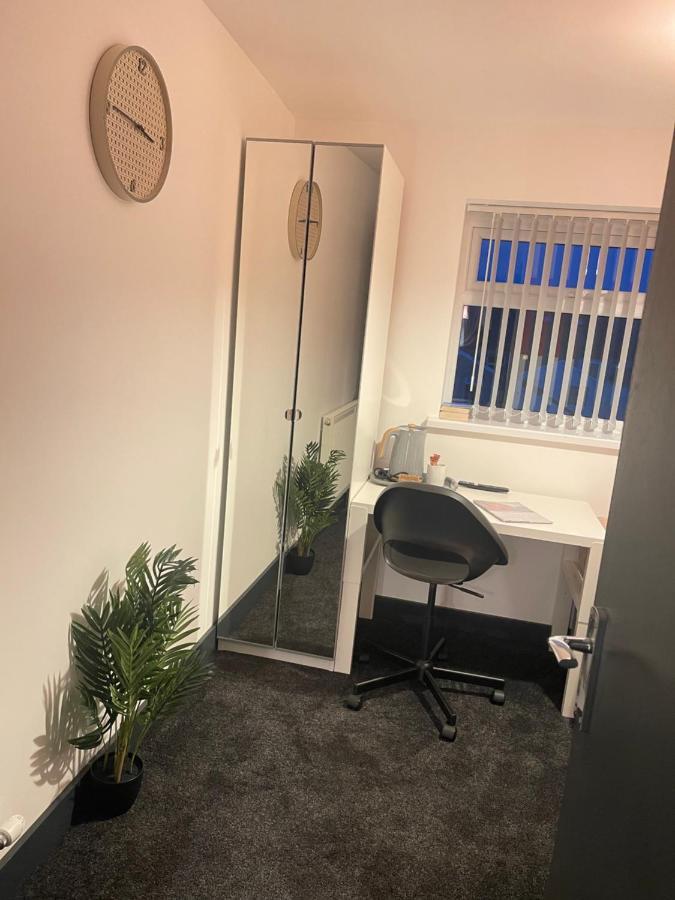 Elegant Studio1 Netflix Bathroom Close To Beach Swansea Esterno foto
